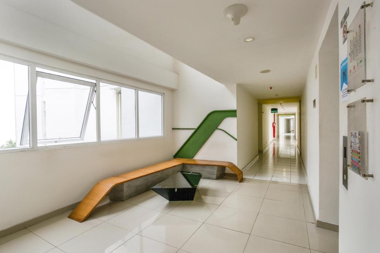 Oyo 3247 Afira Rooms Aeropolis تانجيرانغْ المظهر الخارجي الصورة